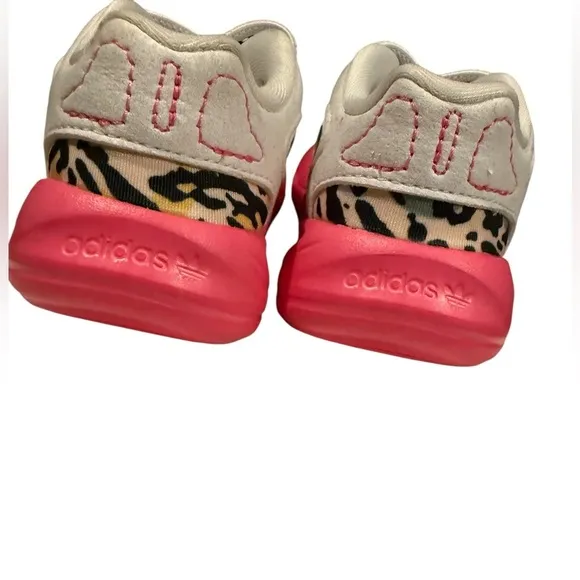 adidas Ozelia Ftwr White/Magic PinkToddler sz4k Shoes sneakers elastic lace up
