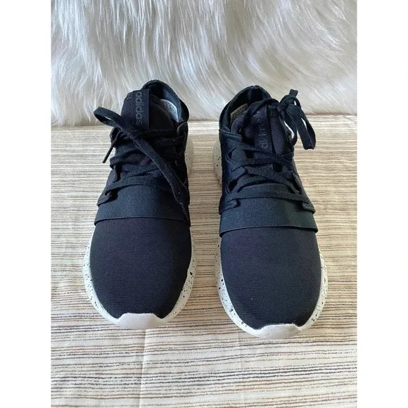 Adidas Tubular Men's PYV Male Size US 6.5 Black White Athletic Lace-Up Sneakers