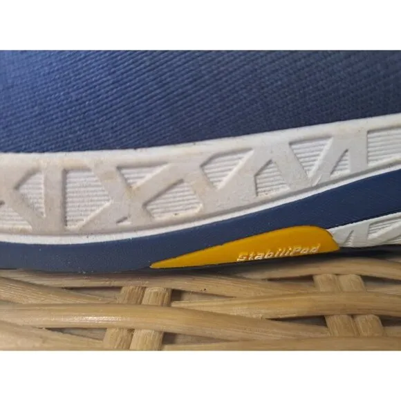 Altra Paradigm Men's 10 Blue Low Cut Lace Up Athletic Sneakers