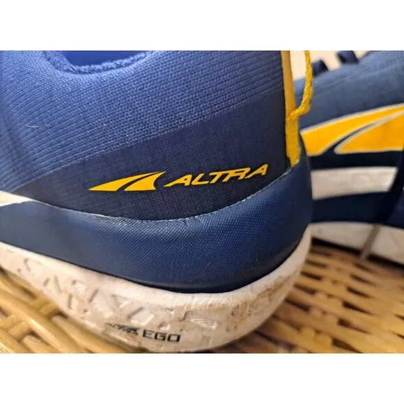 Altra Paradigm Men's 10 Blue Low Cut Lace Up Athletic Sneakers
