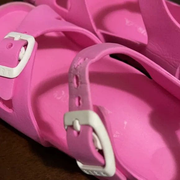 Birkenstock®️toddler girl sandals