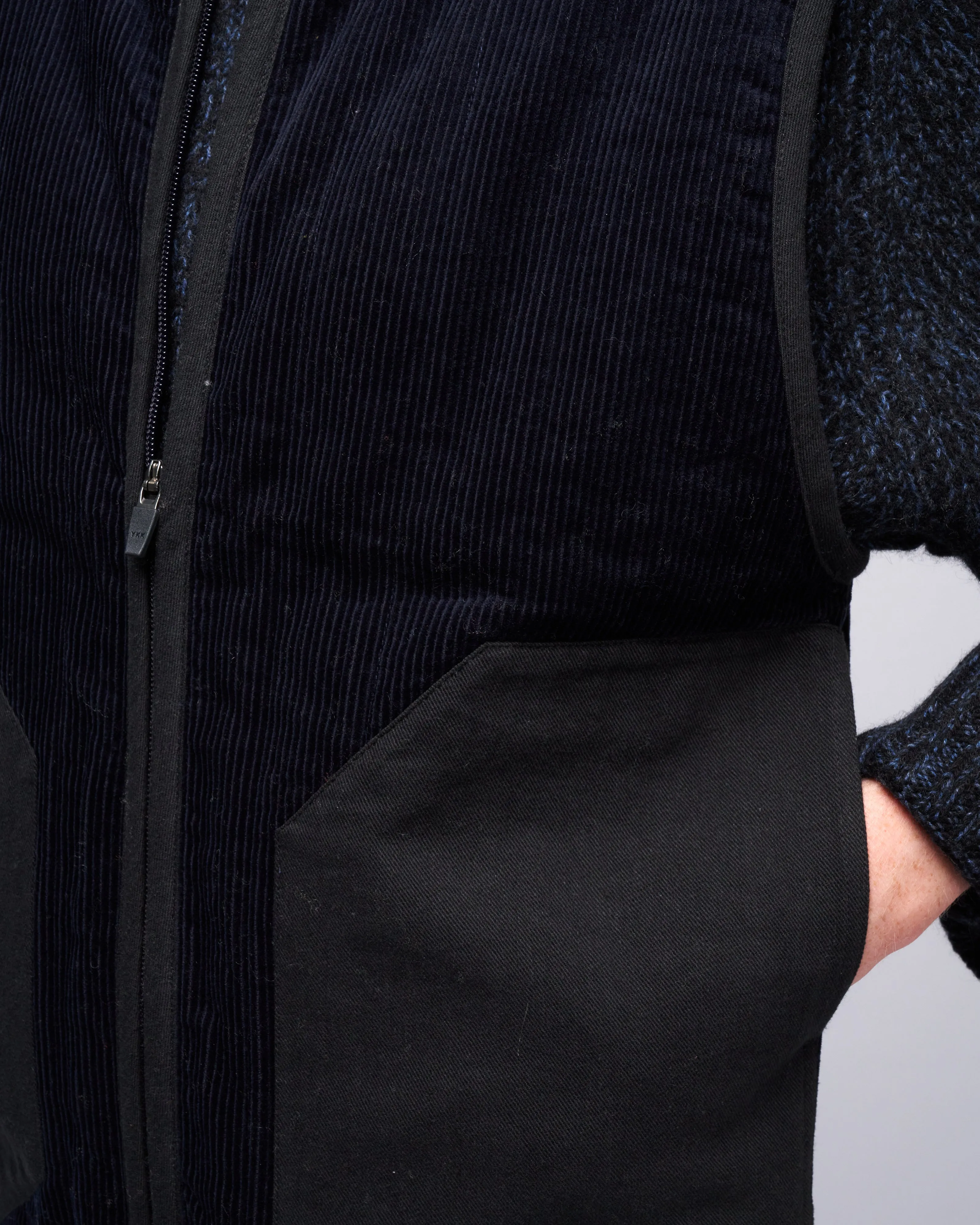 corduroy vest - navy black