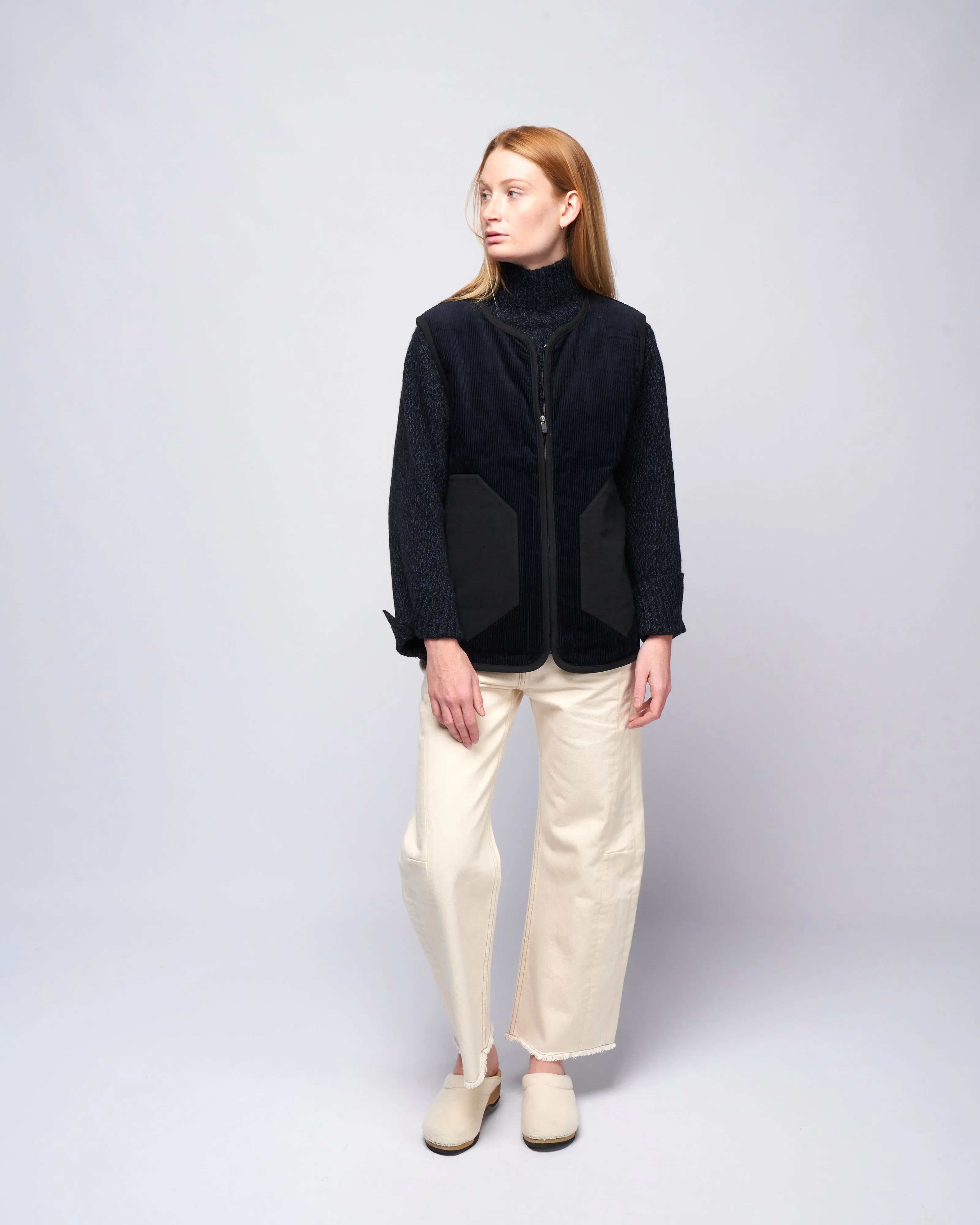 corduroy vest - navy black