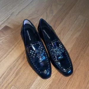 Donald Pliner Lukas Studded Loafers 7.5‎