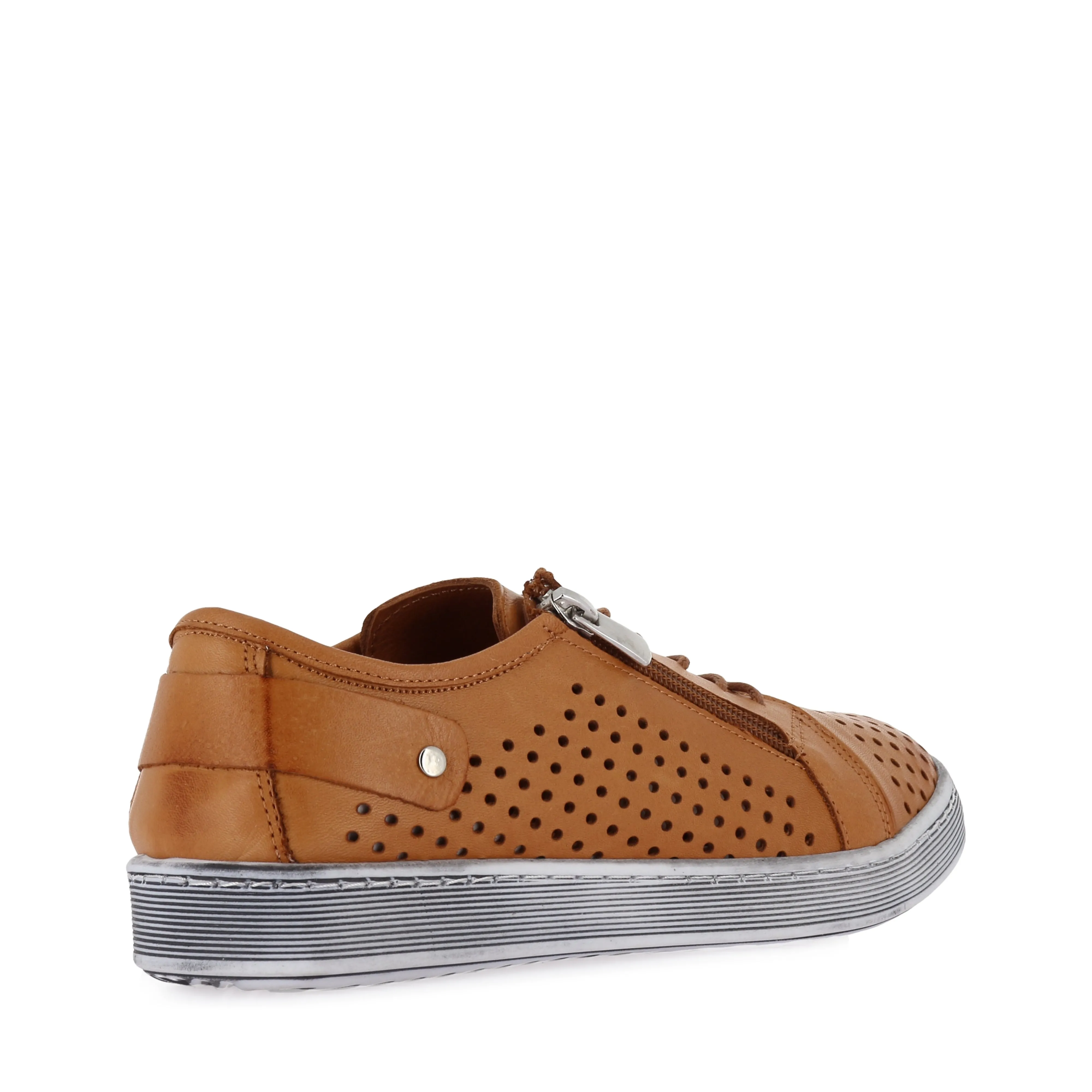 EG17 - TAN LEATHER