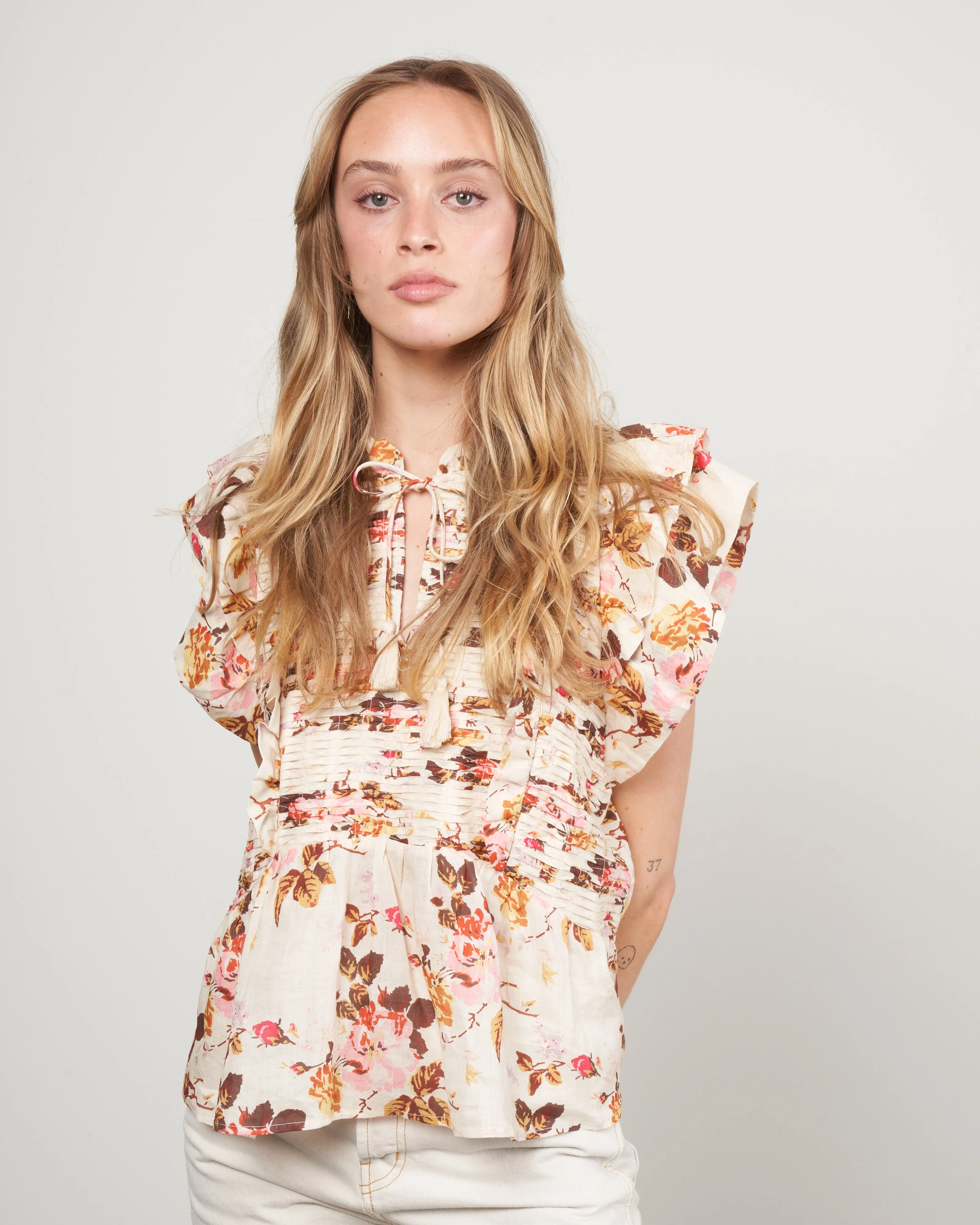 esme flutter sleeve top - cream