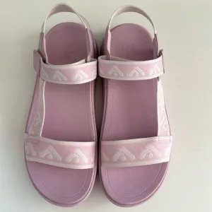 FITFLOP WEBBING BACK STRAP SANDALS. WILD LILAC