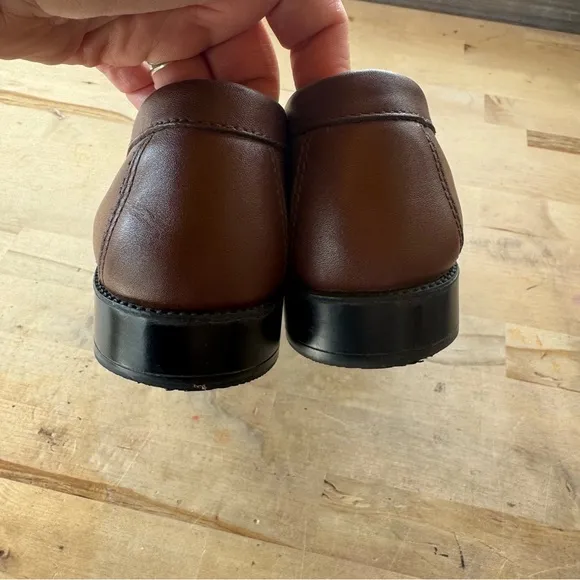 G.H. Bass &amp; co weejuns brown leather Penny loafers women’s size 10