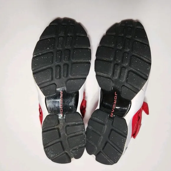 Jordan Trunner Mens Size 10 Red &amp; White Running Training Shoes 897992-601