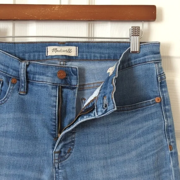 Madewell Classic 9&quot; High Rise Distressed Medium Wash Cropped Skinny Jeans 29