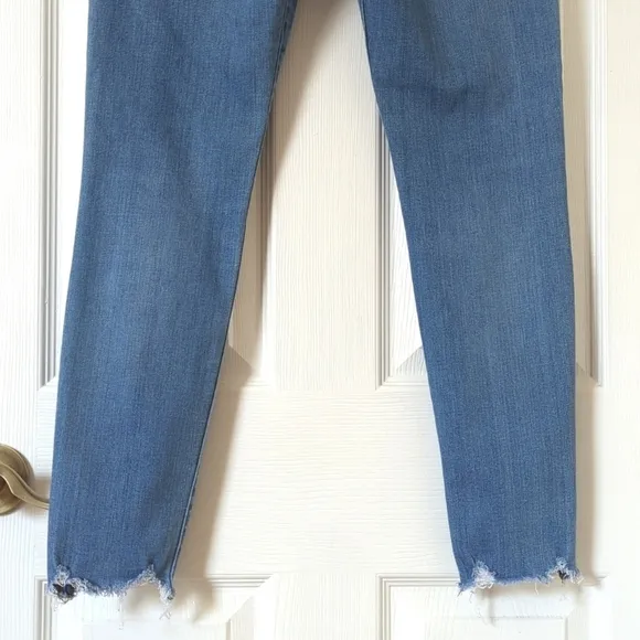 Madewell Classic 9&quot; High Rise Distressed Medium Wash Cropped Skinny Jeans 29