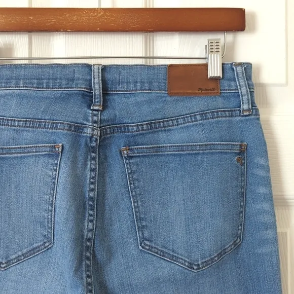 Madewell Classic 9&quot; High Rise Distressed Medium Wash Cropped Skinny Jeans 29