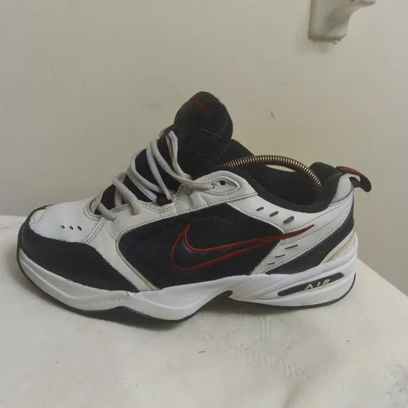 Mens NIKE Air Monarch Sneakers sz 10.5 white red black Walking Training Casual