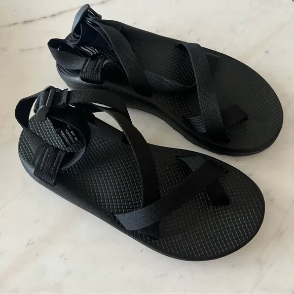 NEW Chaco Men’s Z/Cloud Sandal in Black Size 10
