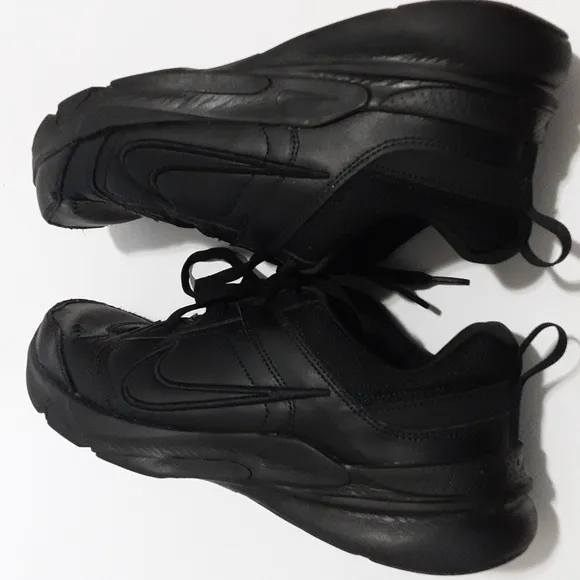 Nike defy all day training sneakers men 13 black work performance outdoor casual