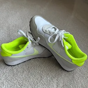 Nike Kids White and Neon Green Sneakers