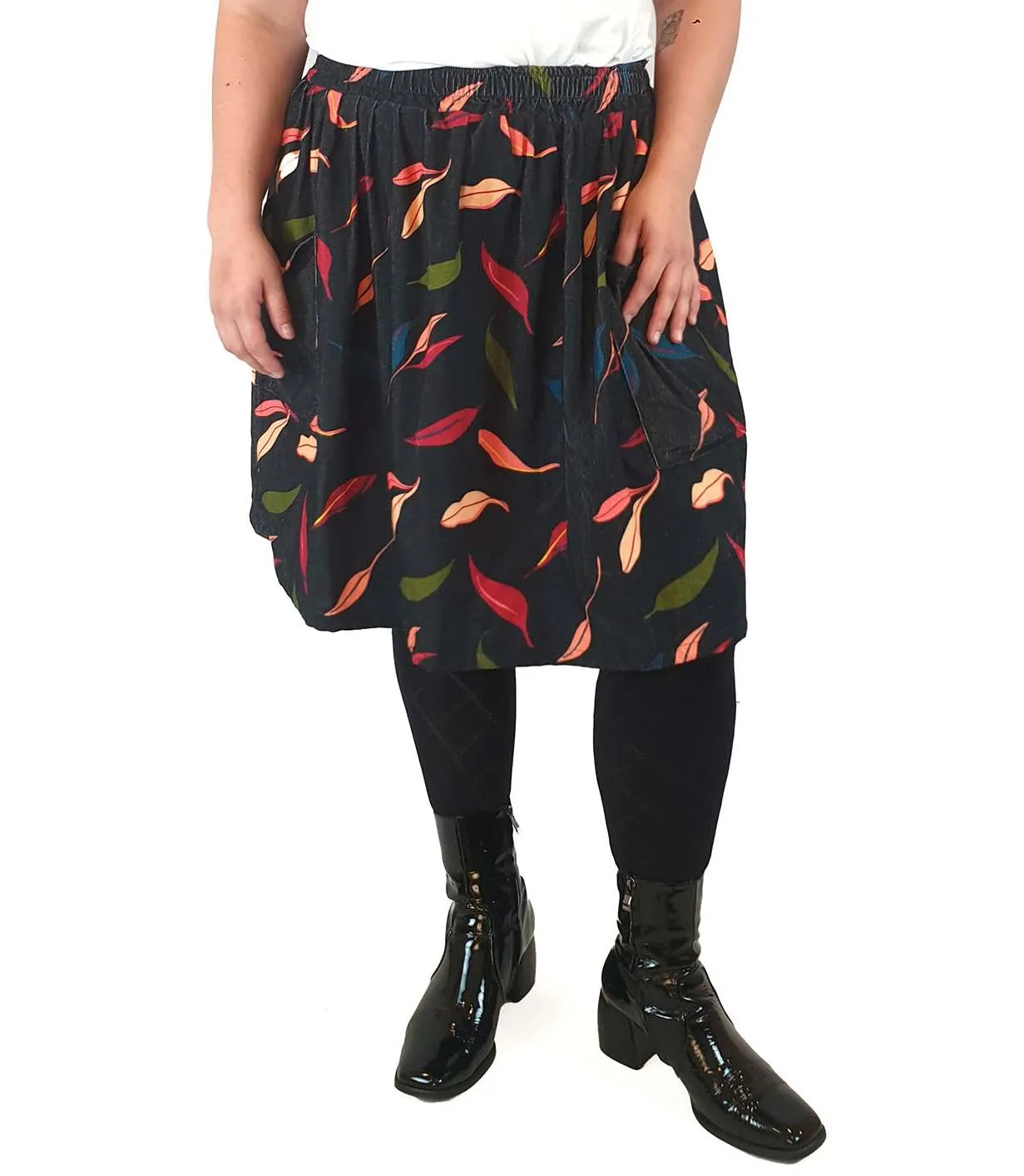 Rummage Style black cord skirt with cute leaf print size 14
