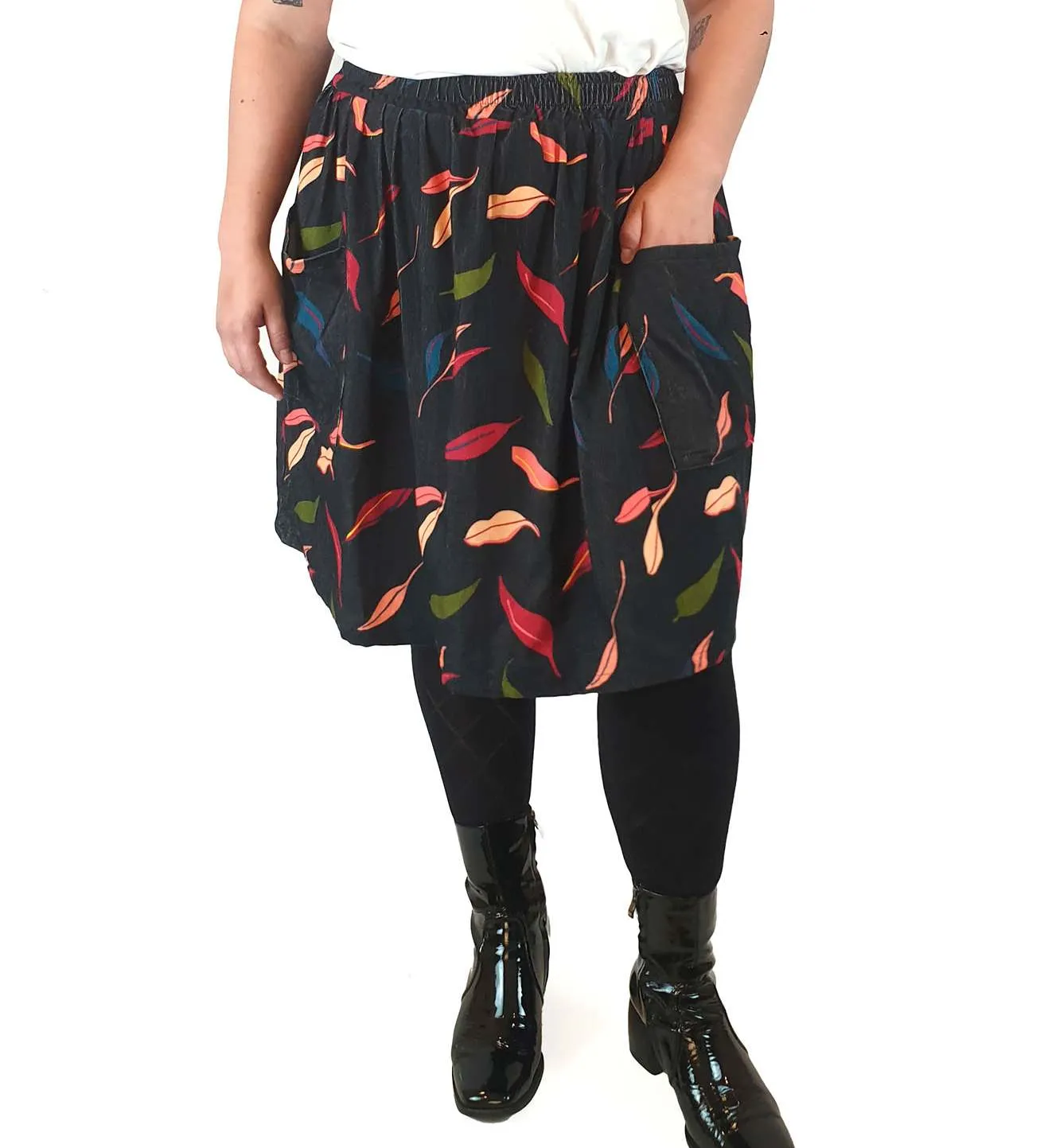 Rummage Style black cord skirt with cute leaf print size 14