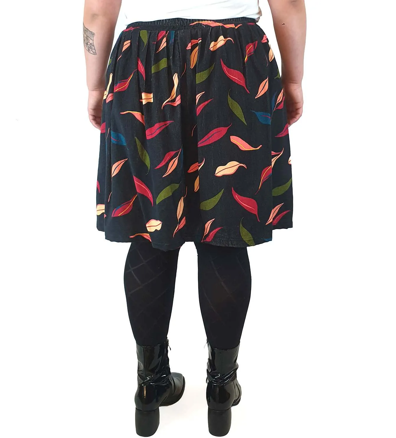Rummage Style black cord skirt with cute leaf print size 14