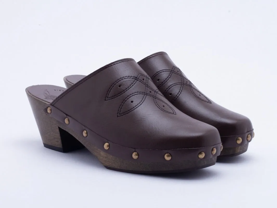Shy Clogs
