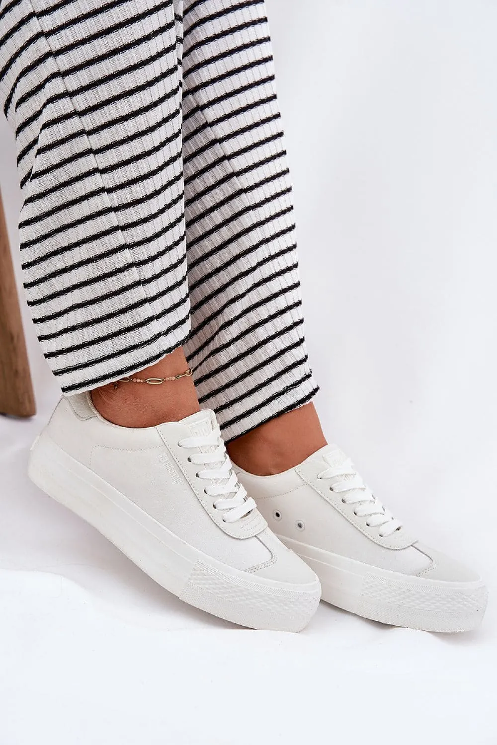 Sneakers Step in style