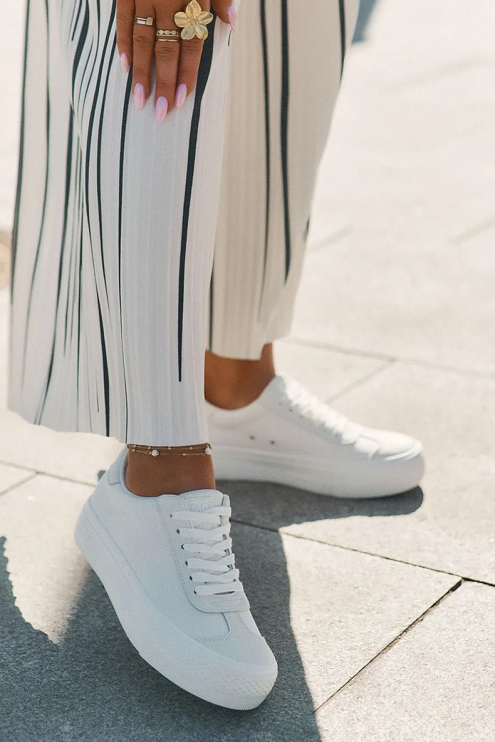 Sneakers Step in style