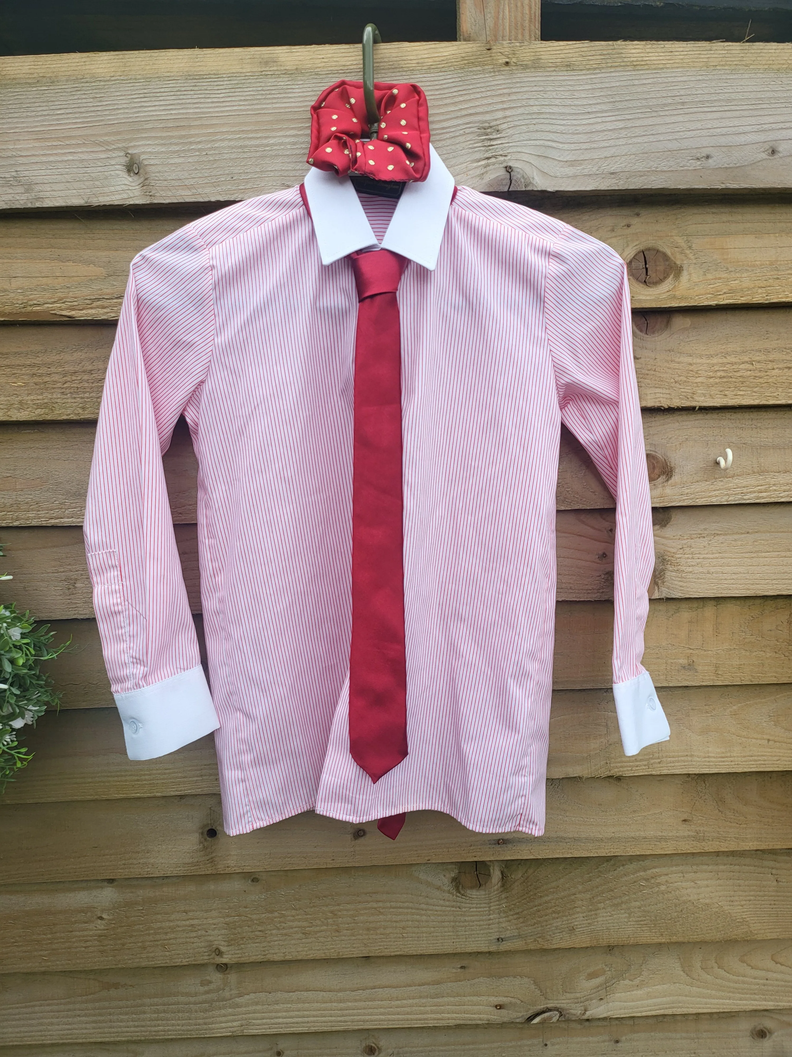Tweed Showing bundle, age 11-12