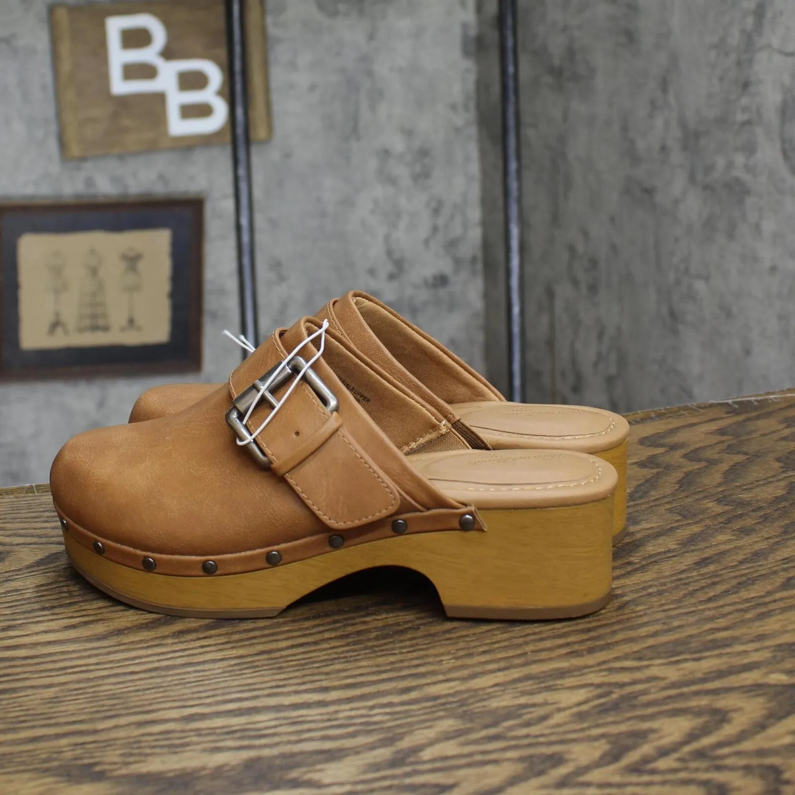 Universal Thread Women's Faye Clog Heels 87931700 Tan Brown 6M