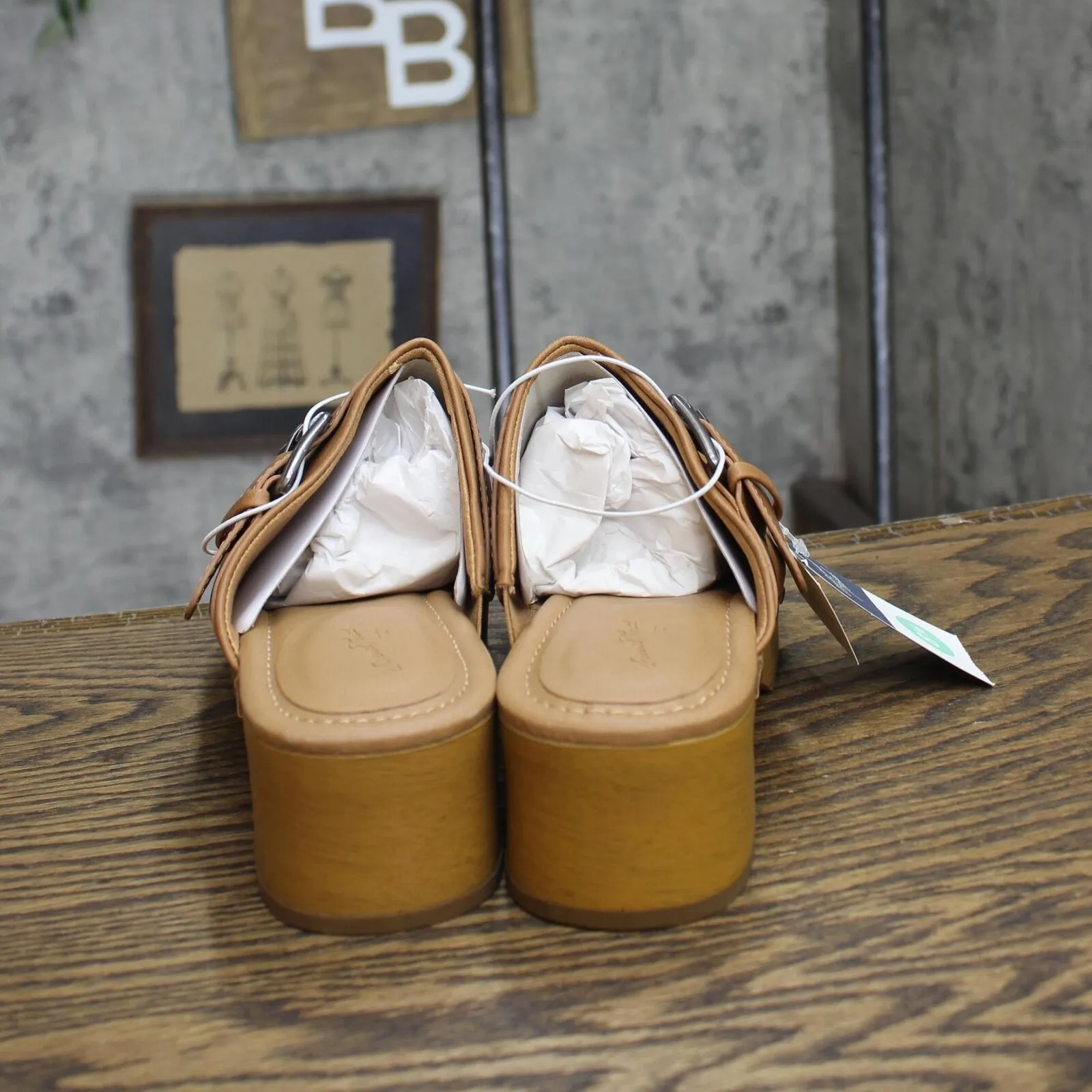 Universal Thread Women's Faye Clog Heels 87931705 Tan Brown 8.5M