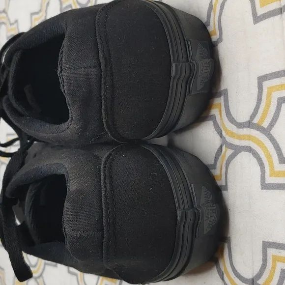 Vans Off The Wall Black Laced Sneakers,  Youth Size 7