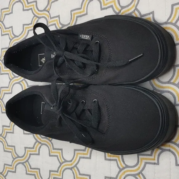 Vans Off The Wall Black Laced Sneakers,  Youth Size 7