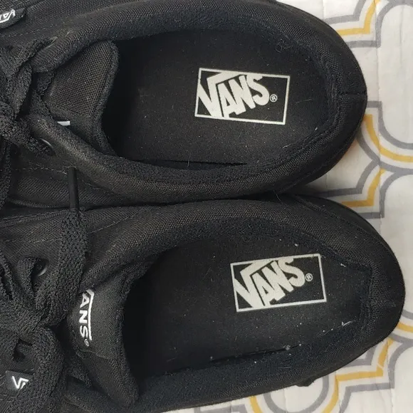 Vans Off The Wall Black Laced Sneakers,  Youth Size 7