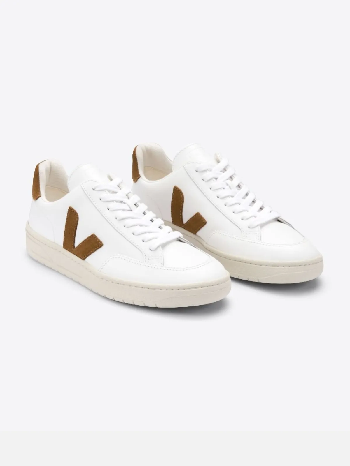 Veja V-12 Sneaker - Extra White Camel