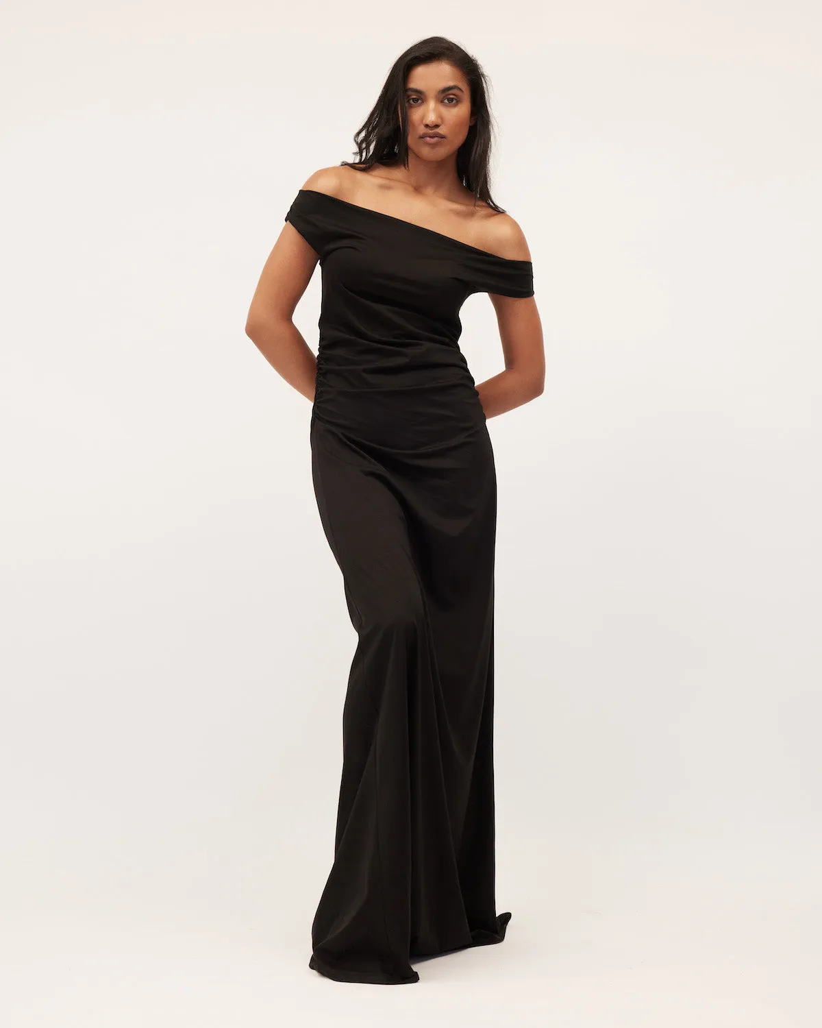 Vera to the Floor | Black
