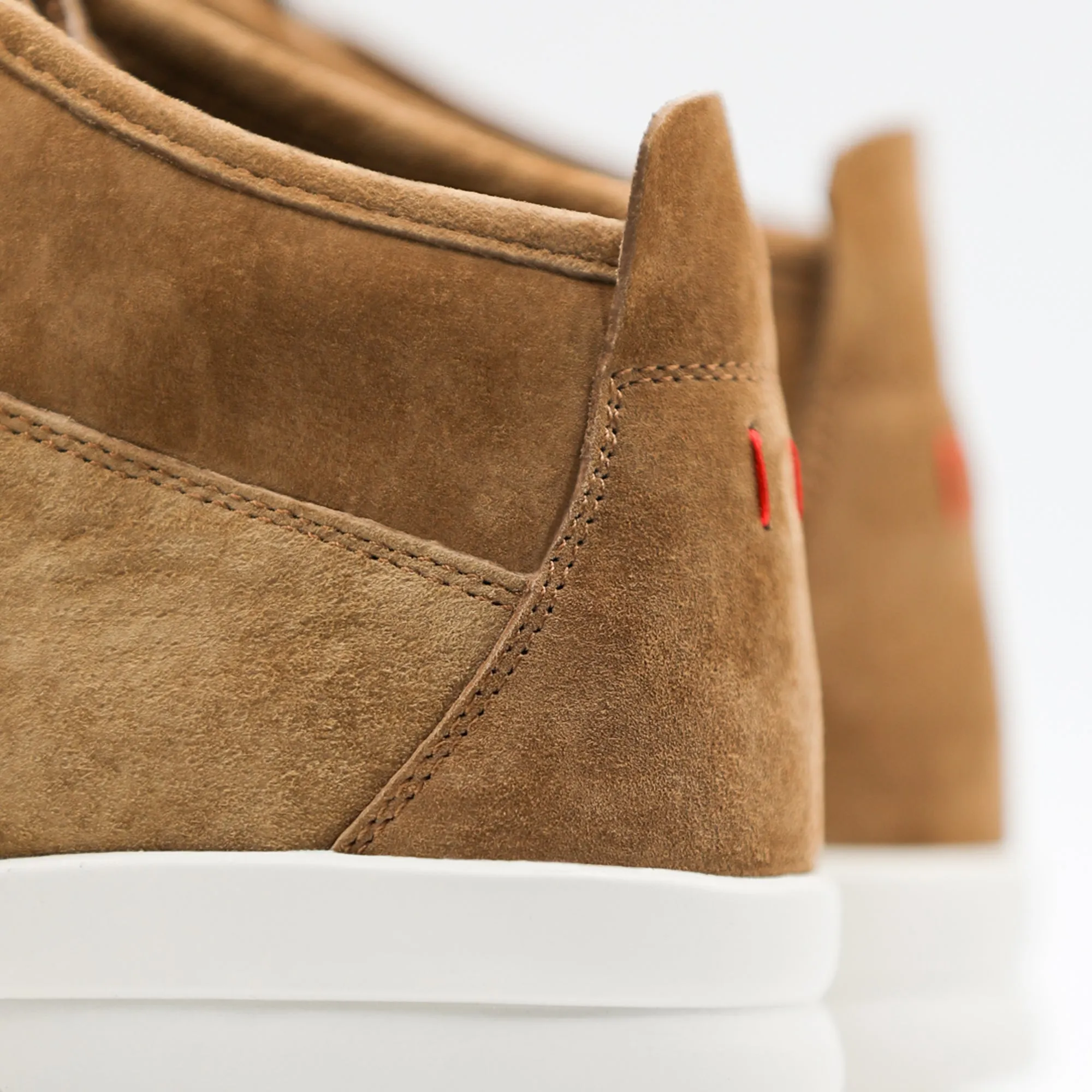 Wallace Camel / Bone