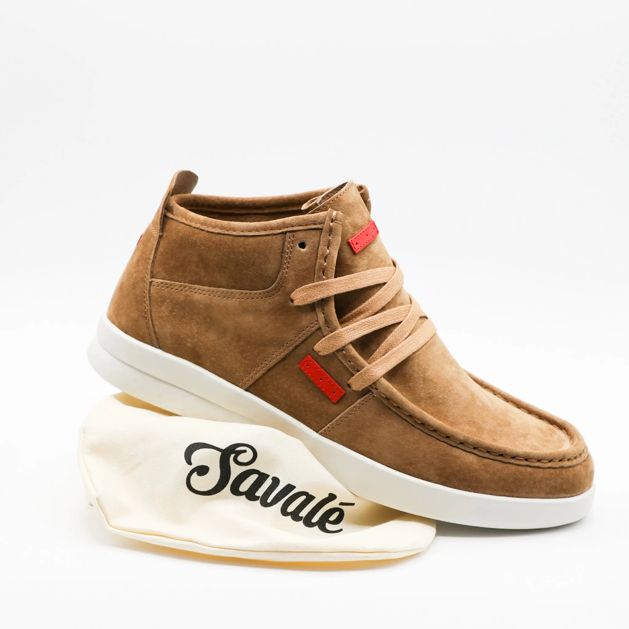 Wallace Camel / Bone